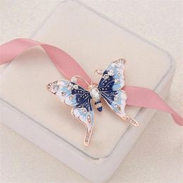 Brooches Trendy Butterfly Animal Pins Enamel Drop Oil Brooch Retro Pin Corsage Jewelry Clothing Decorations