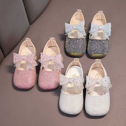 Flat shoes Childrens Princess Shoes Water Diamond Bow Childrens Apartment Shallow Soft Sole Girls Shoes Baby Party Shoes Chaucer Baby Fill Q240523