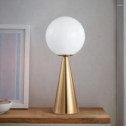 Table Lamps Postmodern Bedside Art Lamp Creative Cone Golden Glass Bar Cafe Livring Room Decoration