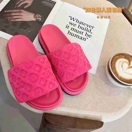 New Summer Thick Sole Slippers Womens Fashion Versatile Internet Celebrity Velcro Matsuke Relief External Wearing Cool Slippers