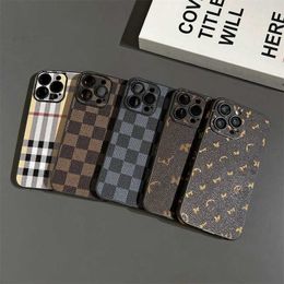 Luxury Designer iPhone 15 Pro Max Phone Cases for 15Plus iP14 ProMax 13 12 11 Cute Classic Pattern Leather Back Cover Metal nameplate Decoration Square Case