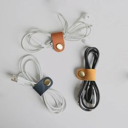 1PCS Portable USB Cable Cord Leather Winder Headphone Case Korean Headset Earphone Wire Desk Manager Organiser