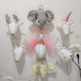 Handmade Felt Animals Head 3D Stuffed Animal Heads Elephant Swan Head Wall Hanging Decor For Nursery Children Bedroom Decoration 240522