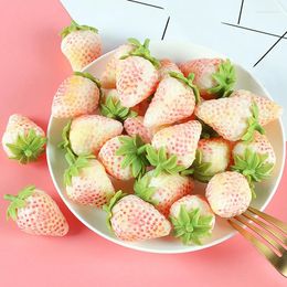 Decorative Flowers 1PC Simulation Fruits Strawberry Props Milk White Model Food Decorations