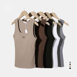 Tshirt femminile di design Tshirt estate 2024 Nuova t-shirt camis a colori solidi in forma slim e t-t-slide t-t-t-shimming con cuscino toracico e canotta sospesa