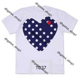 Brand Tshirt Cdgs Summer Play Designer Mens T-Shirts Play T Shirt Commes Short Sleeve Womens Des Badge Garcons Embroidery Heart Shirt Red Love Cool TOPS Cdgs Shirt 805