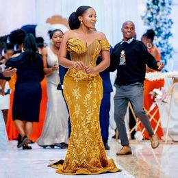 Elegant African Nigerian Gold Mermaid Evening Dresses Ruched Off The Shoulder Long Formal Events Party Gowns Lace Appliques Corset prom Dress 2024