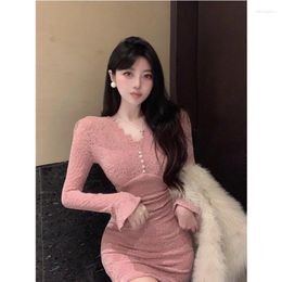 Casual Dresses Pure Sexy Girl Lace Dress Women's Autumn/Winter V-neck Slim Fit Pleated Wrapped Hip Short Fashion Female Clothes