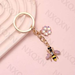 Lovely Honeybee Pink Wing Bee Keychain Flowers Enamel Pendant Key Ring For Women Girl Friendship Handmade DIY Jewellery
