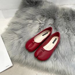 Casual Shoes Women Flats Tabi Ninja Woman Microfiber Leather Comfy Split Toe Slippers Soft Bottom Loafers 2024 Fashion Design