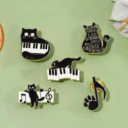 Brassica music cartoon cute black cat piano notes alloy brooch clothing bag coat decoration buckle badge