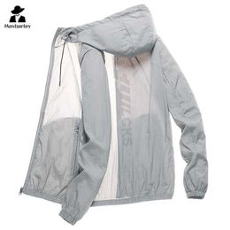 Jackets masculinos Pesca casual Casual Pesca à prova d'água Esportes ao ar livre Jaqueta à prova de vento Ultra-fino masculino Capuz de proteção q240523