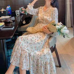 Casual Dresses Women Long Sleeve Floral Dress Ruffled Elegant V-neck French Lightweight Fashion Large Size M-2XL