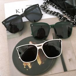 Star Fashion Women Designer Sunglasses female ins glasses men UV400 Trend Accessories Suitable for All Face Shapesdriving Korean versio 2667