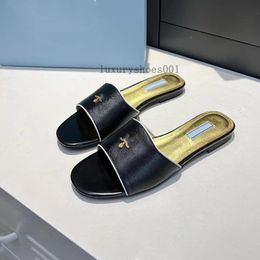 Designer Slippers Women Slipper Cheque Sandal Triangle Logo High Heels Patent Leather Sandals Letter Flat Slide Thick Heel Shoes Square head Slides 5.23 02