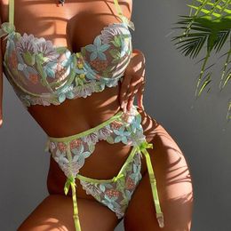 Bras Sets Sexiest Embroidery Floral Lingerie Set With Garter Belts See Through Bra Thong Underwear Women Transparent Erotic Sleepwear