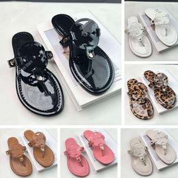 Designer sandals Donna famose pannelli Slide Castino cursori Nero Marrone Nudo Nude Form Place Burches Scarpe Summer Flip Flip Flip Flop