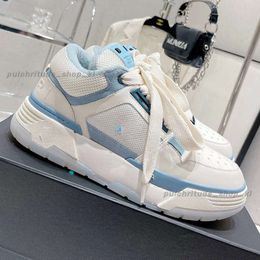 Nova temporada de moda de luxo masculino designers de sapatos casuais amirii tênis de moda de moda de couro com ilhas respiratórias de cinco estrelas com caixa original 27