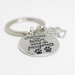 12pcs lot THE road to my heart is paved with pawprints DOG paw print For Dog LOVER Gift Jewelry key chain charm pendant key chain 215I