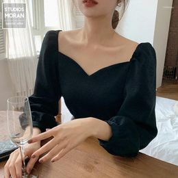 Women's Polos French Style Design Square Collar Collarbone Long Sleeve Shirt Retro Temperament Slimming Boat-Neck Scheming Niche Top