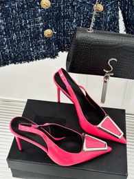 Con box womens designer con tacchi alti scarpe eleganti a colore solido nero rosa bianco rosa luce viola fucsia sandali con tacco alto 35-39