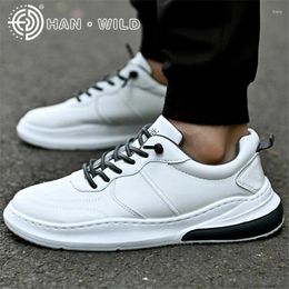 Fitness Shoes 2024 Spring White Sneakers Men Street Cool Man Footwear PU Leather Men's Casual Fashion Zapatos De Hombre