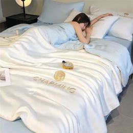 Summer Washed Tencel Quilt Ice Silk Air Conditioner Cool Thin QuiltCooling Blanket For Bed Silky Air Condition Comforter 240524