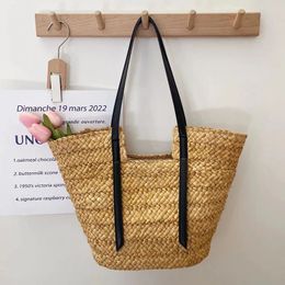 Large Woven Straw Bag Bohemian Basket Bags for Woman Shoulder Handmade Rattan Beach Designer Handbags Shopper Tote 240517