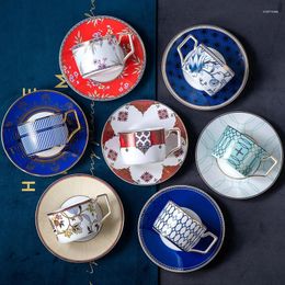 Cups Saucers European Elegant Ceramic Coffee Cup Dish Painted Gold Edge British Retro Wind Afternoon Tea Set Spoon