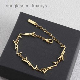 Designer Bracelet Women Golden Letters Charm Unisex Trendy Gold Sier Bracelets Jewellery For Wedding Party Gifts