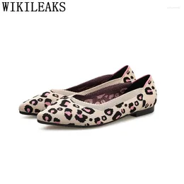 Casual Shoes Harajuku Leopard Women Creepers Loafers Slip On Flat Pointed Korean Style Zapatos Mujer 2024 Buty