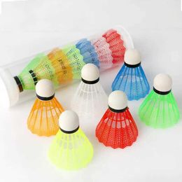 Badminton Sets Universal Plastic Badminton Shuttlecock lightweight badminton a portable badminton ball used for childrens entertainment training S5280