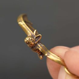 Brass Mini Flying Bat Figurines Keychains Pendants Car Key Ring Bag DIY Lanyard Hangings Jewelry Accessories Retro Animal Charms