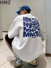 HMZ Summer American Tshirt Men Oversize Graffiti English Alphabet Printed Loose Top Ins Clothes Hip Hop Fashion Brand Tees 240521