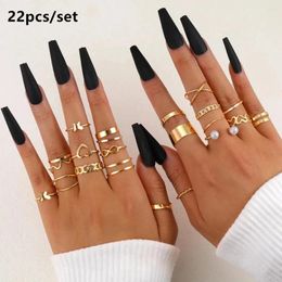 Cluster Rings 22PCS/SET Vintage Gold Colour Heart Set For Women Men Hollow Butterfly Pearl Cross Geometric Trendy Finger Jewellery