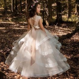 Elegant Flower Girl Dresses Champagne Lace Applique Sleeveless Cascading Kids Pageant Gowns For Weddings First Communion Dresses 241u