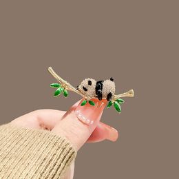 New cute bamboo panda Chinese style high-end women's brooch, anti slip buckle, versatile accessories