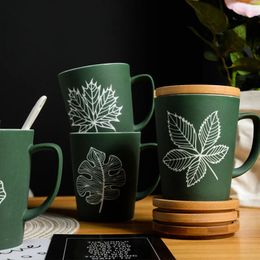 Mugs 350/520ml Leaf Pattern Ceramic Coffee Mug With Lid Spoon Large Capacity Frosted Water Cup Office Tea Kitchen Utensils