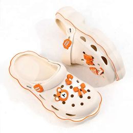 Slippers 819 Woman Summer Sandals Cute Cartoon Diy Flowers Deco Hole Shoes Antislip Soft Bottom for Women Flip d2f