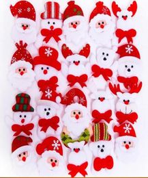 Christmas Gift LED Glowing Santa Snowman Deer Bear Glow Flashing Cartoon Brooch Badge Toy Christmas Luminous Decoration3347986