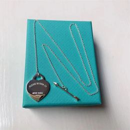 Classic Clover Necklaces Pendants Stainless Steel Plated for Girl Valentine Mother Day Engagement Jewelry-gift Wholesale Valentines T LOVE 2024