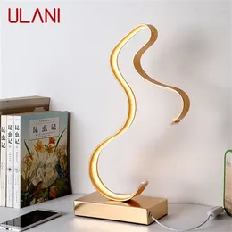 Table Lamps ULANI Nordic Lamp Modern Gold LED Personality Creative Aluminum Desk Light For Home Living Room Bedroom Bedside Decor