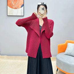 Women's Jackets Miyake Pleated Temperament Long Sleeved Cardigan Coat Heavy Industry Flip Collar Korean Version Slim Fit Fashion Wear