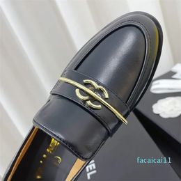 Flat sandals dress shoes Black and White Patent Leather Leather Loafers Women Fashion Comfortable Casual Shoes