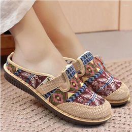 Slippers Women Flat Ethnic Style Handmade Embroidered Print Round Head Sandals Casual Non-slip Comfort Shoes Chinelo Feminino