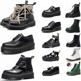 2024 New boots designer Dr Women Men Martenes Boot Ankle Mini Platform Doc Booties Low Top Leather Winter Snow Booties OG 1460 Smooth Oxford Bottom Warm Shoes