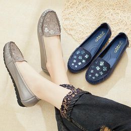 Casual Shoes Women Plus Size Soft Bottom Non-slip Genuine Leather Flat Drive Flats 2024 Comfortable