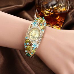 2024 Korean version of flower studded diamond bracelet watch fashionable womens tree leaf shaped