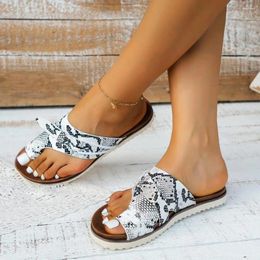 Casual Shoes 1 Pair Flip Flops Lightweight Lady Sandals Open Toe Convenient Summer Women Retro Thong Vocation Supplies