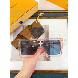 Lvse Sunglasses Louiseviution Sunglasses Designer Sunglasses Women High-End Feel Sun Protection Shading Personalised Fashion Sunglasses Luis Viton Glasses 4733